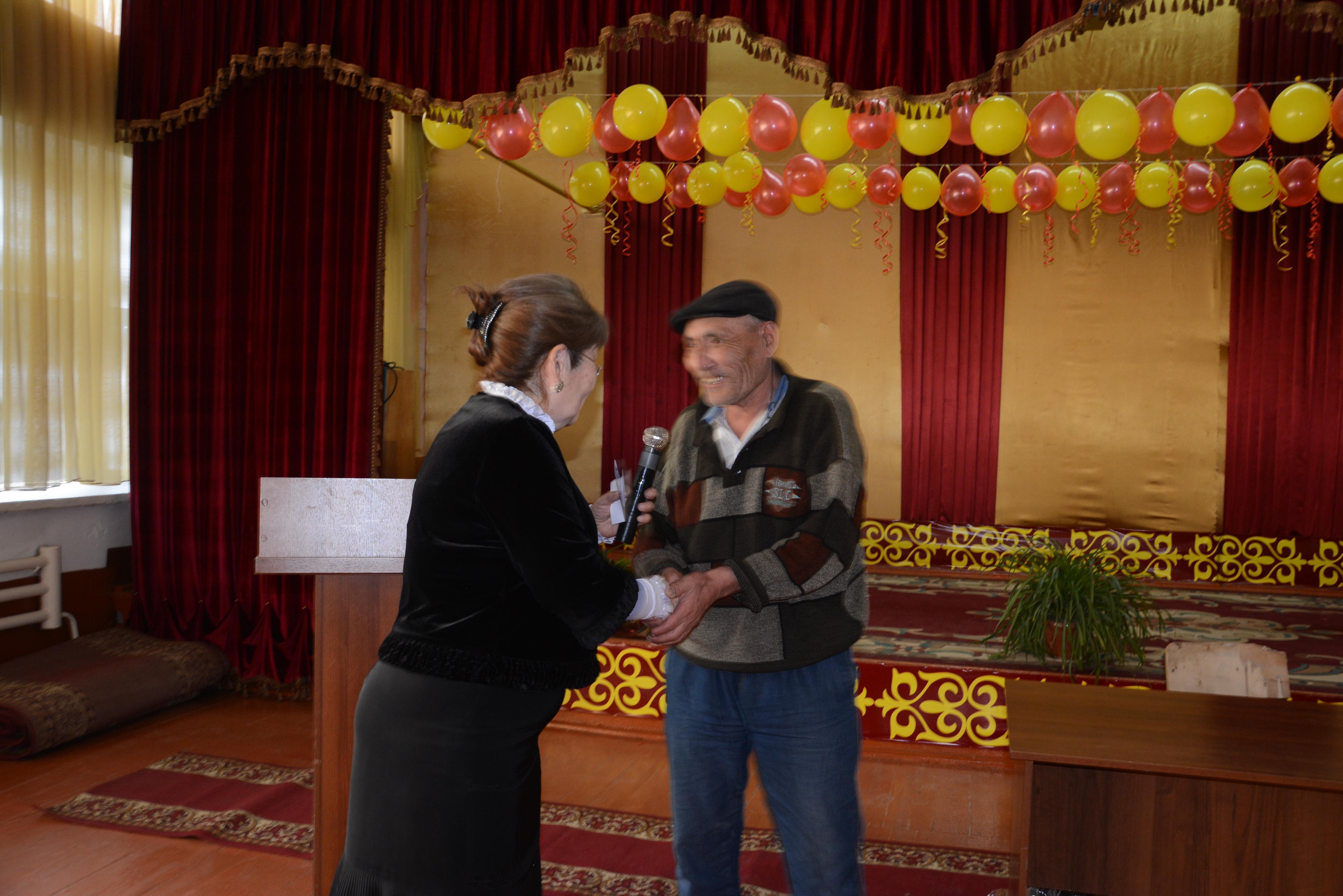 «Балаларға  қуаныш сыйла» қамқорлық акциясы